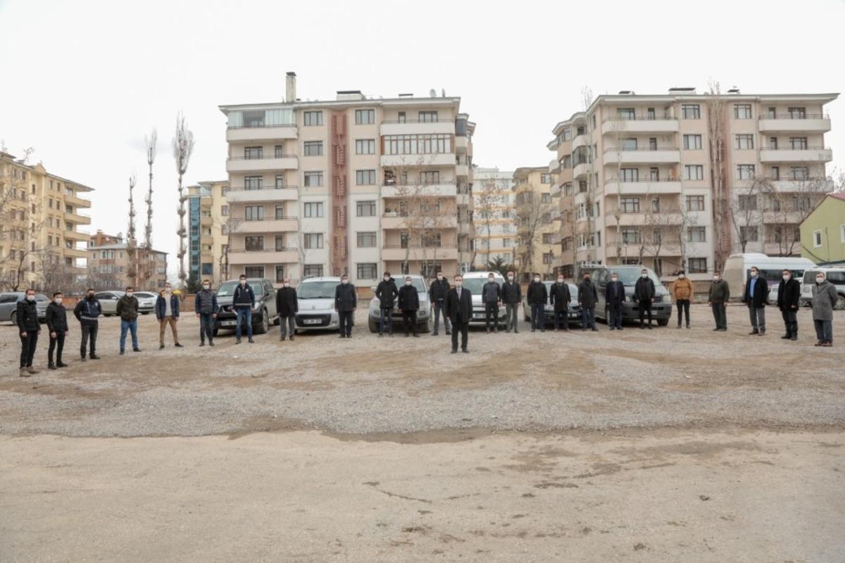 İpekyolu il&ccedil;esinde "&ccedil;at kapı" korona vir&uuml;s denetimi