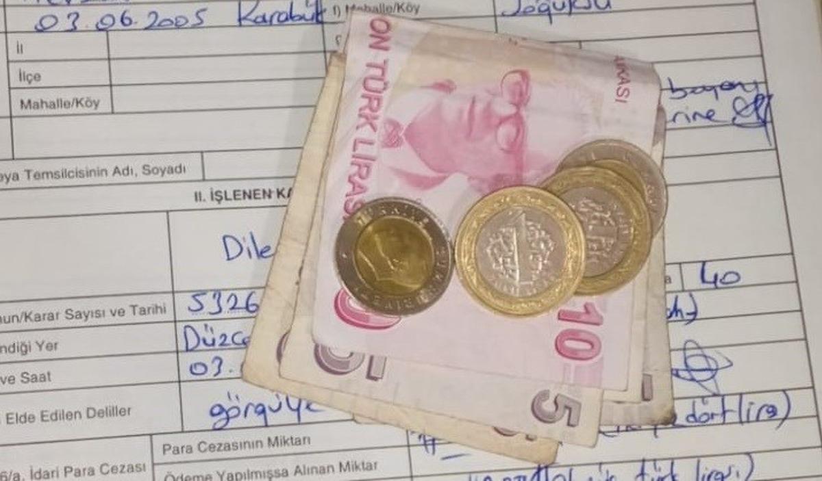 Koltuk değnekleri ile girdi y&uuml;r&uuml;yerek &ccedil;ıktı