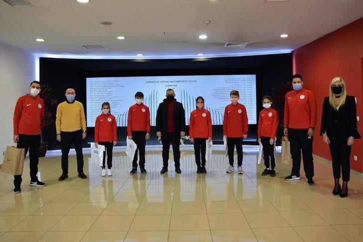 Dereceye giren sporculardan Spor A.Ş.’ye ziyaret G3