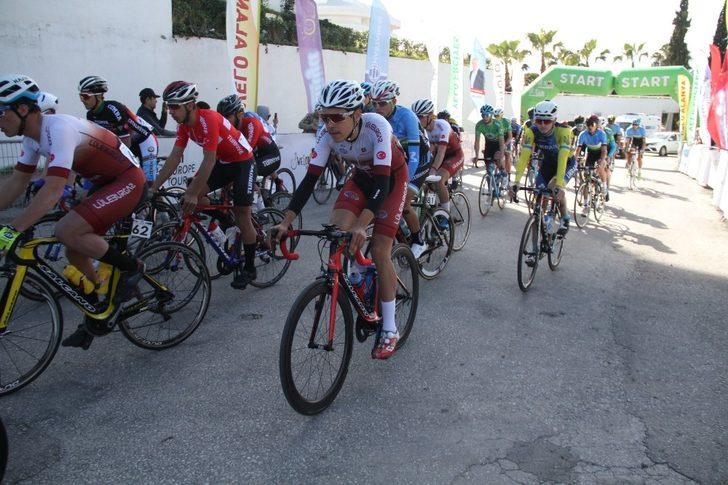 Velo Alanya Gençler Yol Bisikleti Yarışı yapıldı G3