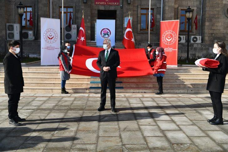 18 Mart’ta Çanakkale’de göndere çekilecek Türk Bayrağı Isparta’ya ulaştı G4
