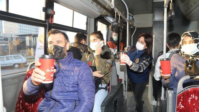 Yüreğir Belediyesinden sıcak çorba ikramı