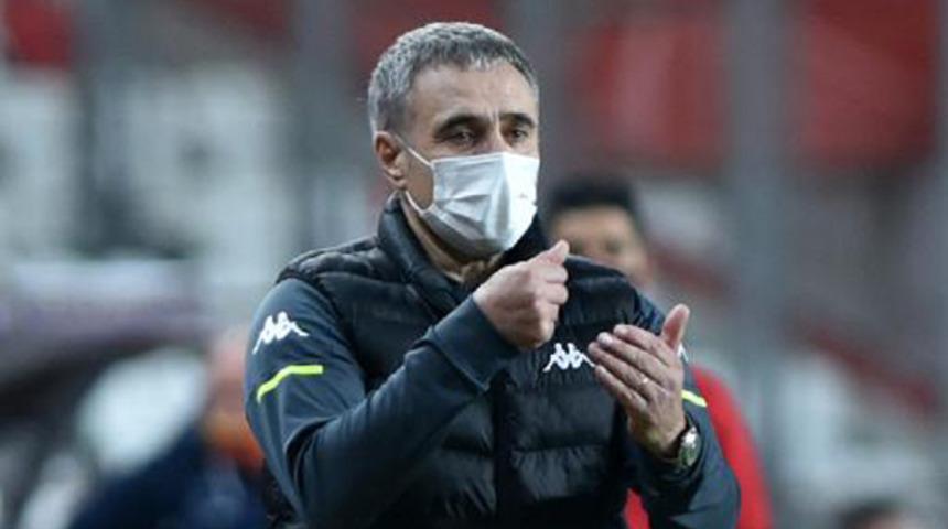 Ersun Yanal, 2021'in yenilmeyen tek teknik direktörü