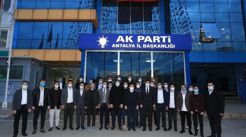 Tütüncü: "Partimiz gençlere siyaset alanı açtı"