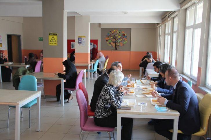 Ağrı Milli Eğitim Müdürü Tekin, Patnos ilçesindeki okullarda incelemelerde bulundu G5