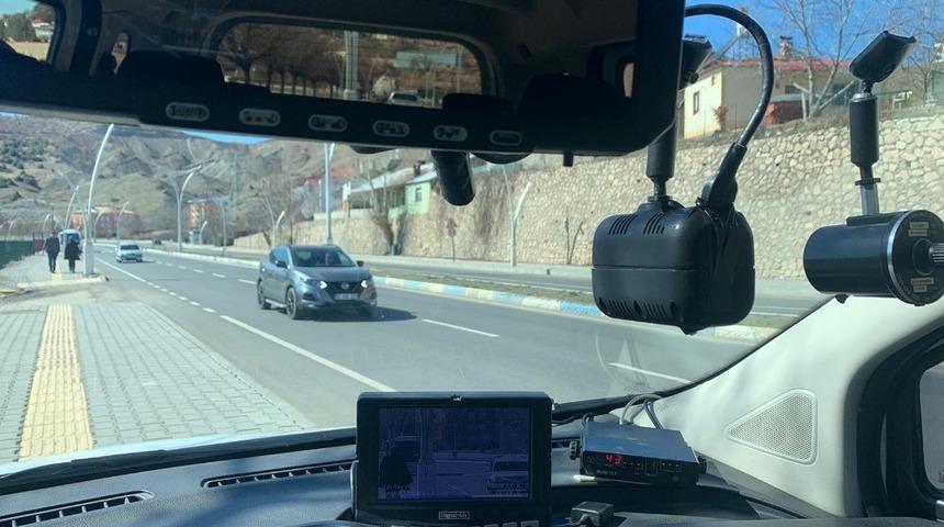 Tunceli&rsquo;de trafik denetimleri, 163 s&uuml;r&uuml;c&uuml; hakkında işlem yapıldı