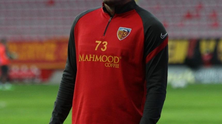 Karlo Muhar golle tanıştı