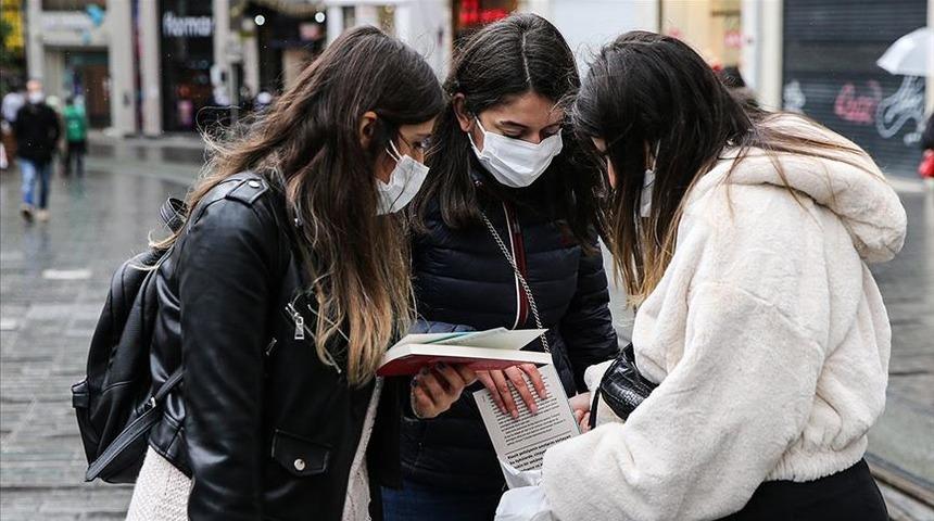 18 yaş altı çocuklara sokağa çıkma yasağı var mı? 18 yaş altının sokağa çıkma yasağı kalktı mı?