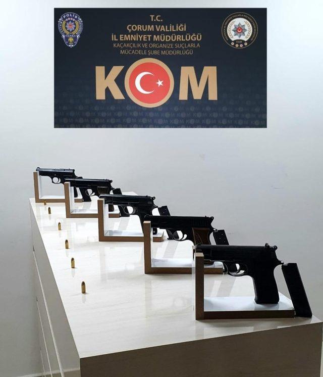 Çorum polisinden kaçak silah operasyonu: 3 tutuklama