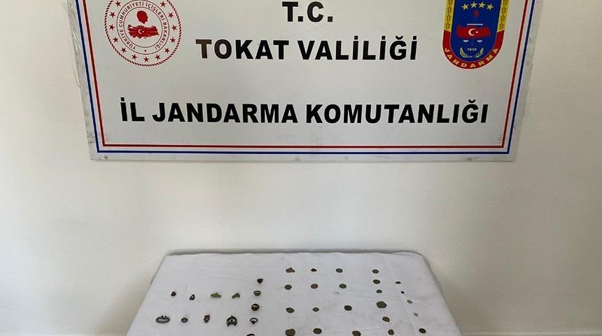 Tokat’ta 56 parça tarihi eser ele geçirildi