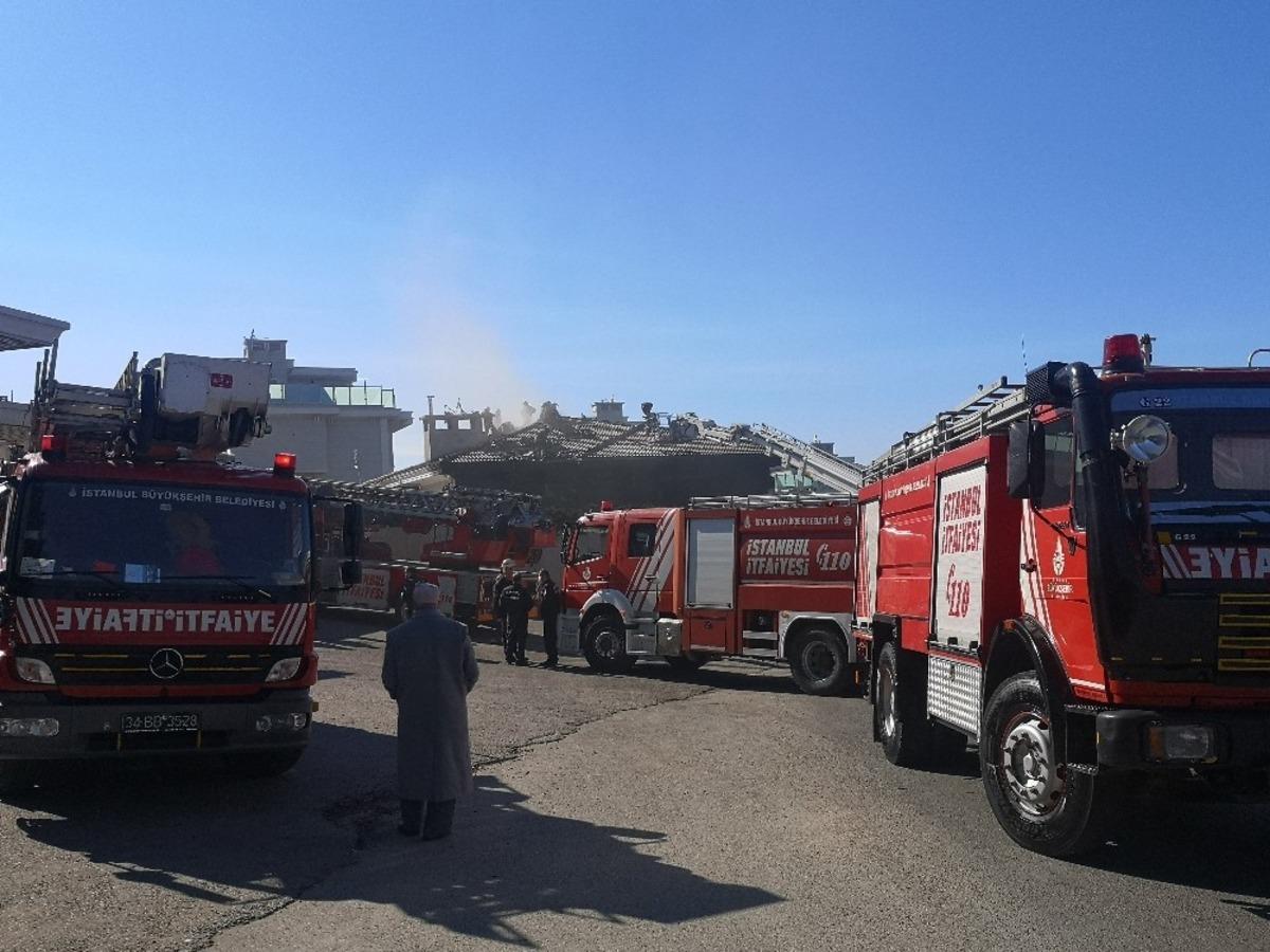 Tuzla&rsquo;da villada korkutan yangın