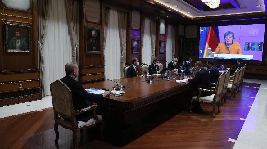 Son Dakika: Cumhurbaşkanı Erdoğan, Merkel ile görüştü