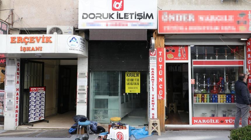 Eşi ve çocuğuyla birlikte öldürülen İlkay Tokkal'ın dükkanı boşaltıldı