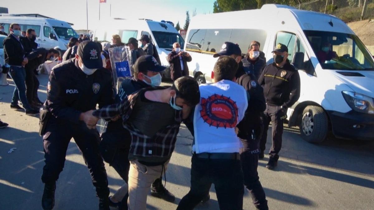 Yolu kapatan iş&ccedil;ilere polis m&uuml;dahalesi: 14 g&ouml;zaltı