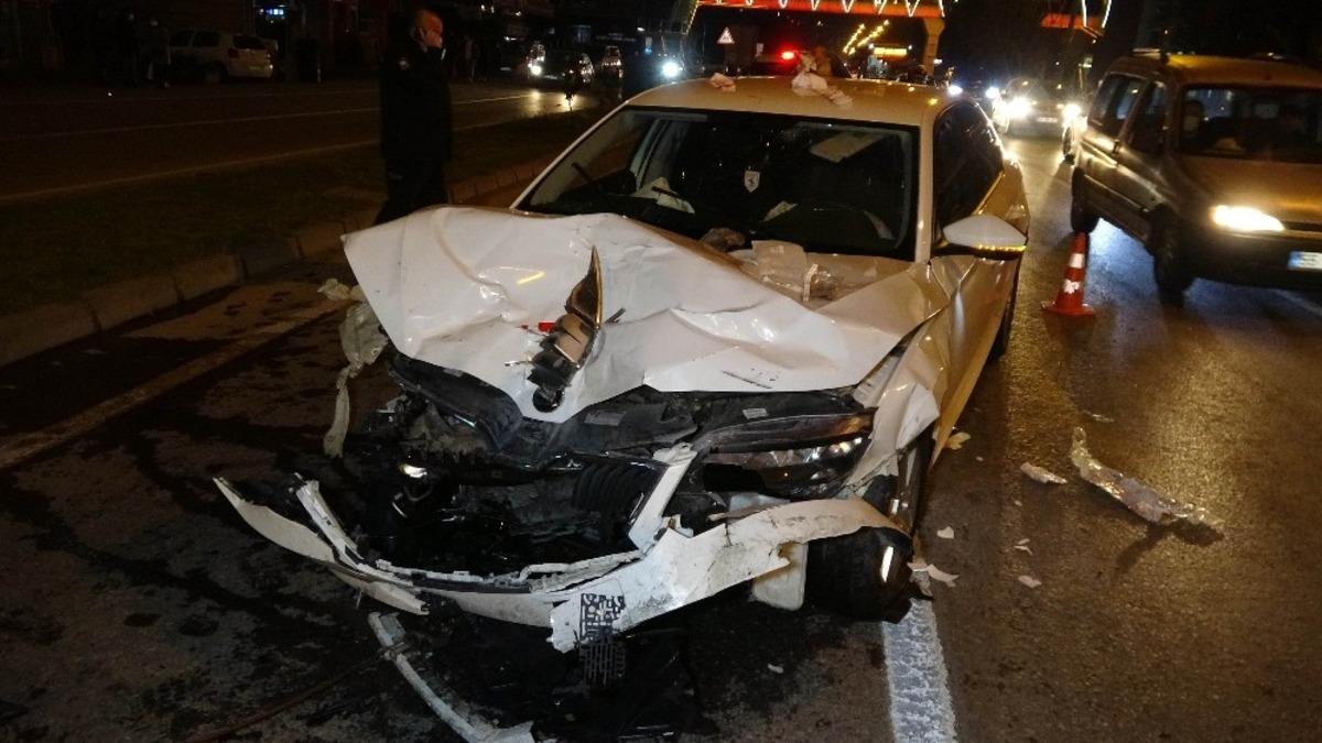Samsun&rsquo;da 3 aracın karıştığı kazada 3 kişi yaralandı
