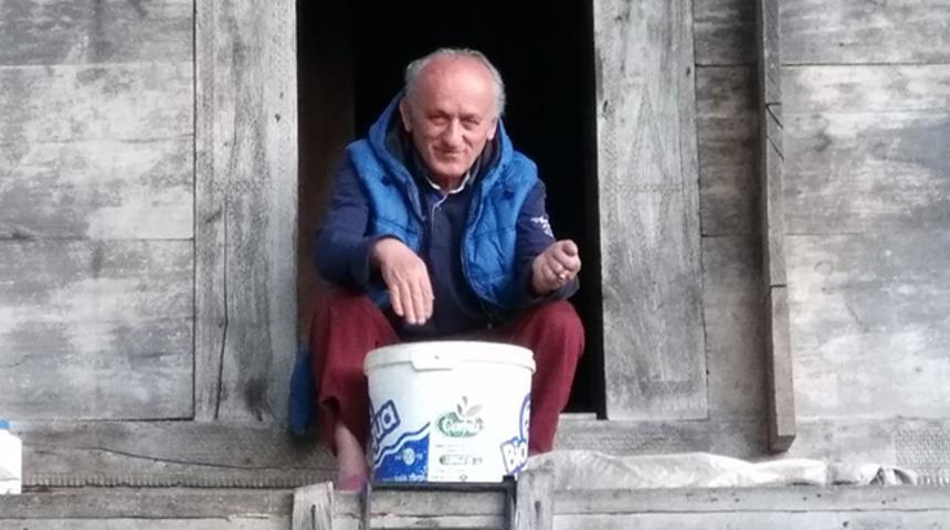 İlçe eski başkanı yalnız yaşadığı evde ölü bulundu