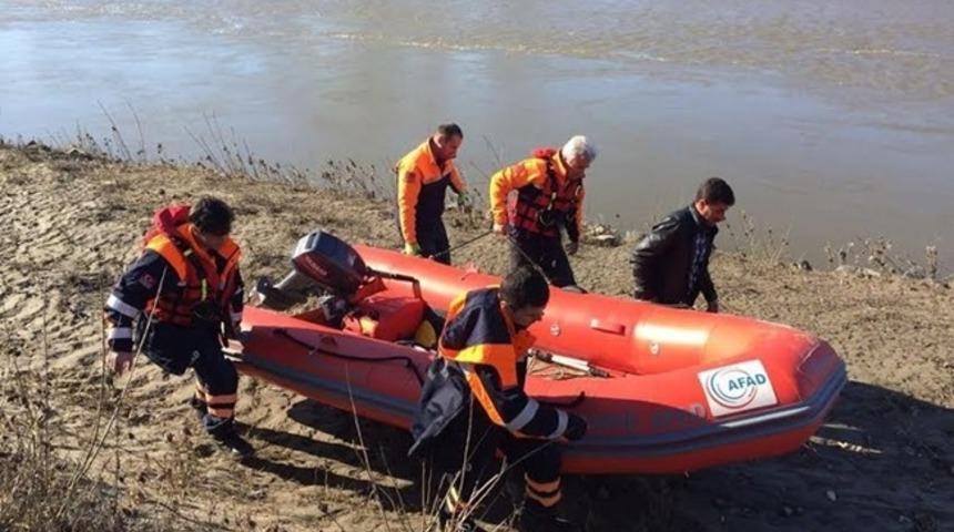 Başsavcılık: "Botun alabora olması sonucu bir &ccedil;ocuk hayatını kaybetti"