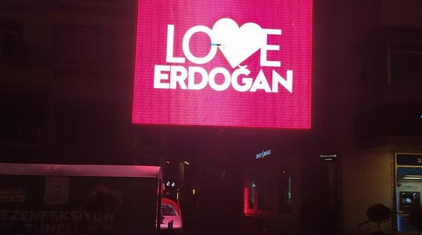 'Stop Erdoğan'a yanıt: 'Love Erdoğan'