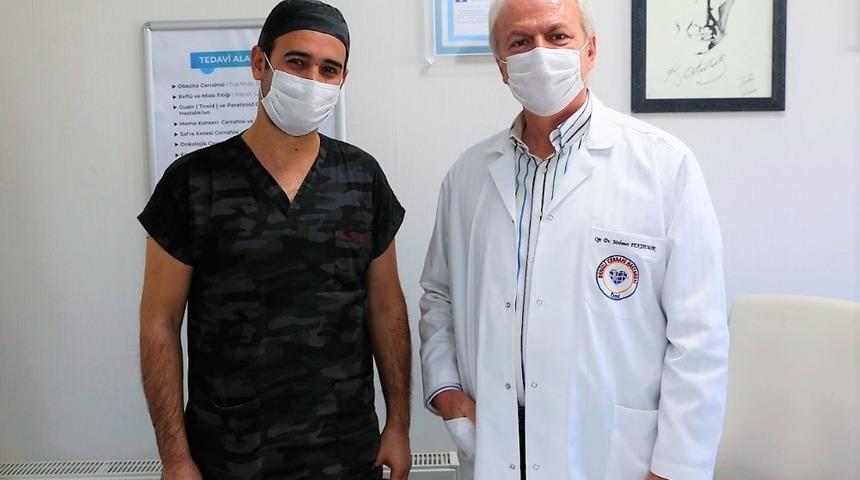 Aynı ameliyatta iki ayrı meme operasyonu başarıyla yapıldı