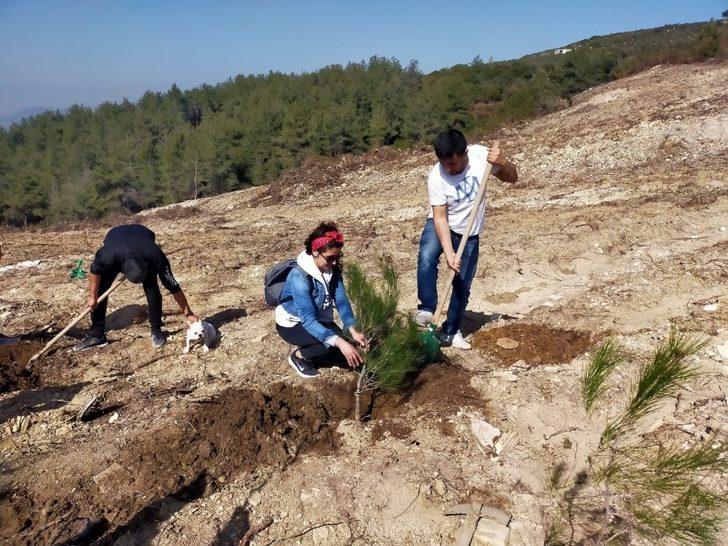 AK Parti Kuşadası Gençlik Kolları’ndan örnek etkinlik G4