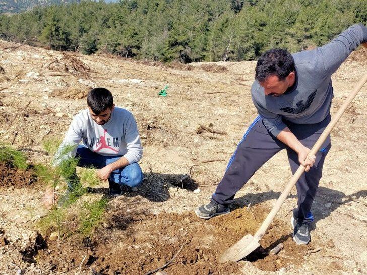 AK Parti Kuşadası Gençlik Kolları’ndan örnek etkinlik G5