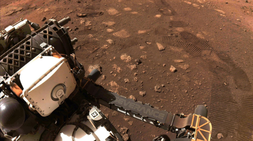 Perseverance keşif aracı Mars'ta ilk test sürüşünü 33 dakikada gerçekleştirdi