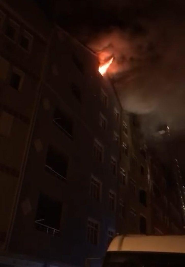 Türkeli’de çatı yangını korkuttu G4