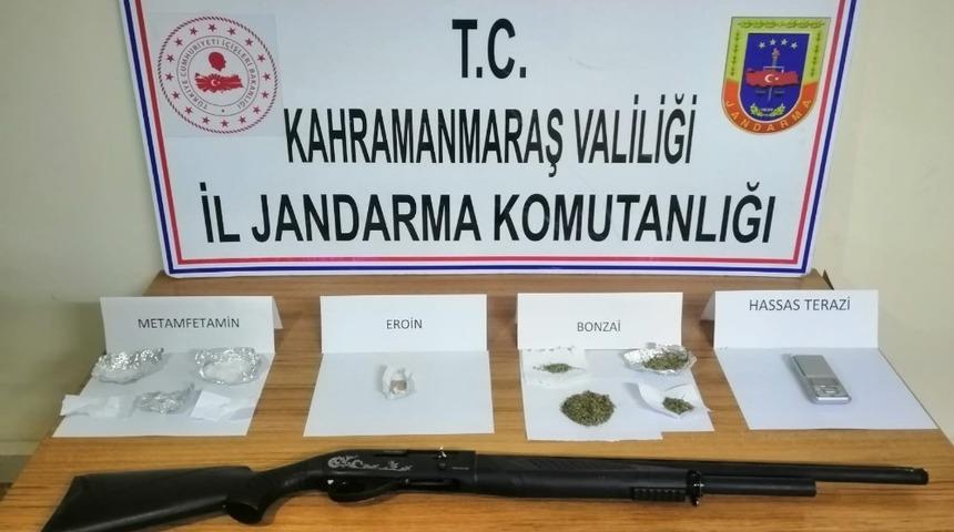 Kahramanmaraş&rsquo;ta uyuşturucu operasyonu; 5 g&ouml;zaltı