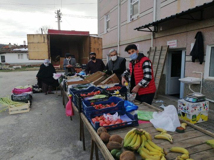 Köy muhtarının örnek davranışı gelenek oldu G3