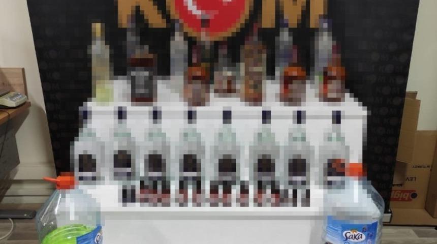 Silifke&rsquo;de 39 litre sahte i&ccedil;ki ele ge&ccedil;irildi