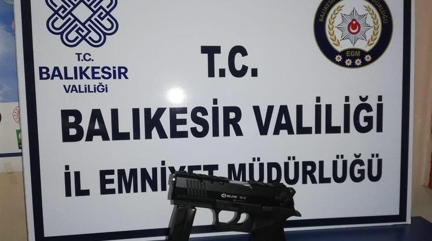 Balıkesir&rsquo;de aranan 14 aranan şahıs yakalandı