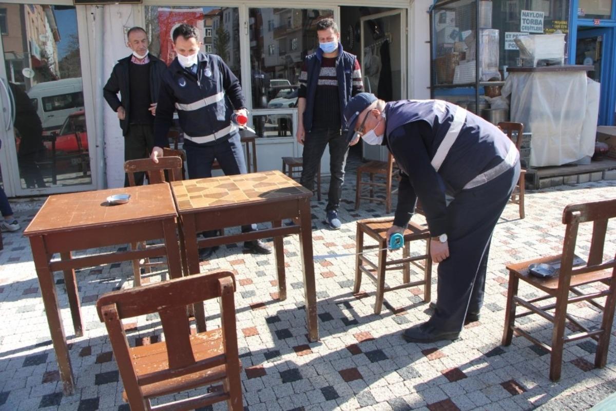 Hisarcık&rsquo;ta iş yerlerine Covıd-19 oturma planı işareti &ccedil;izimi
