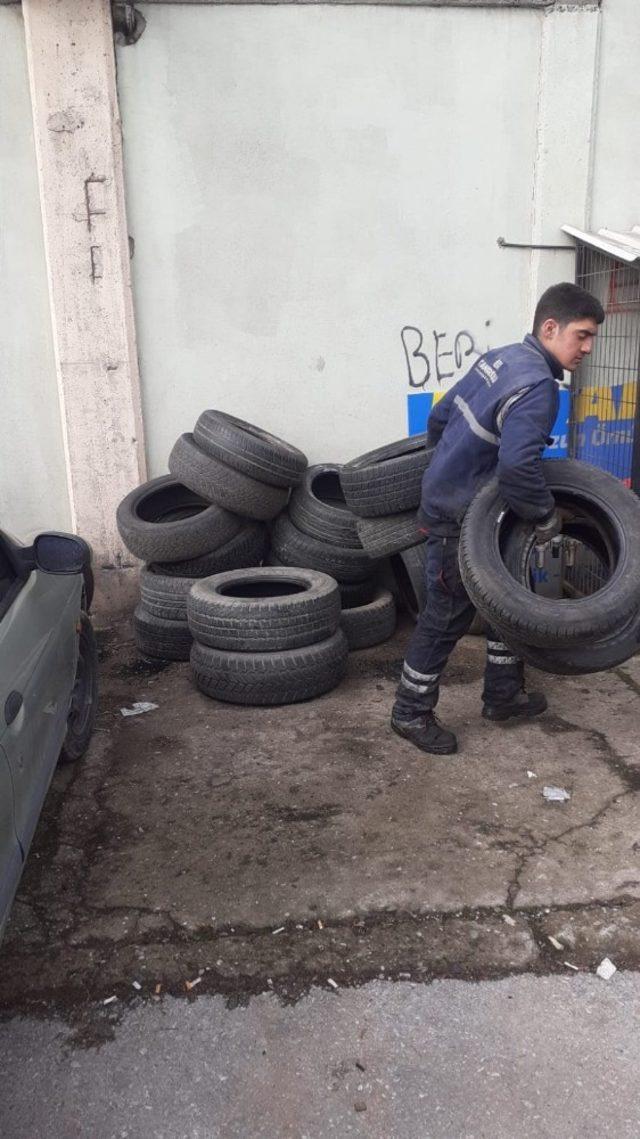 İzmit Belediyesi atık lastikleri geri dönüştürüyor