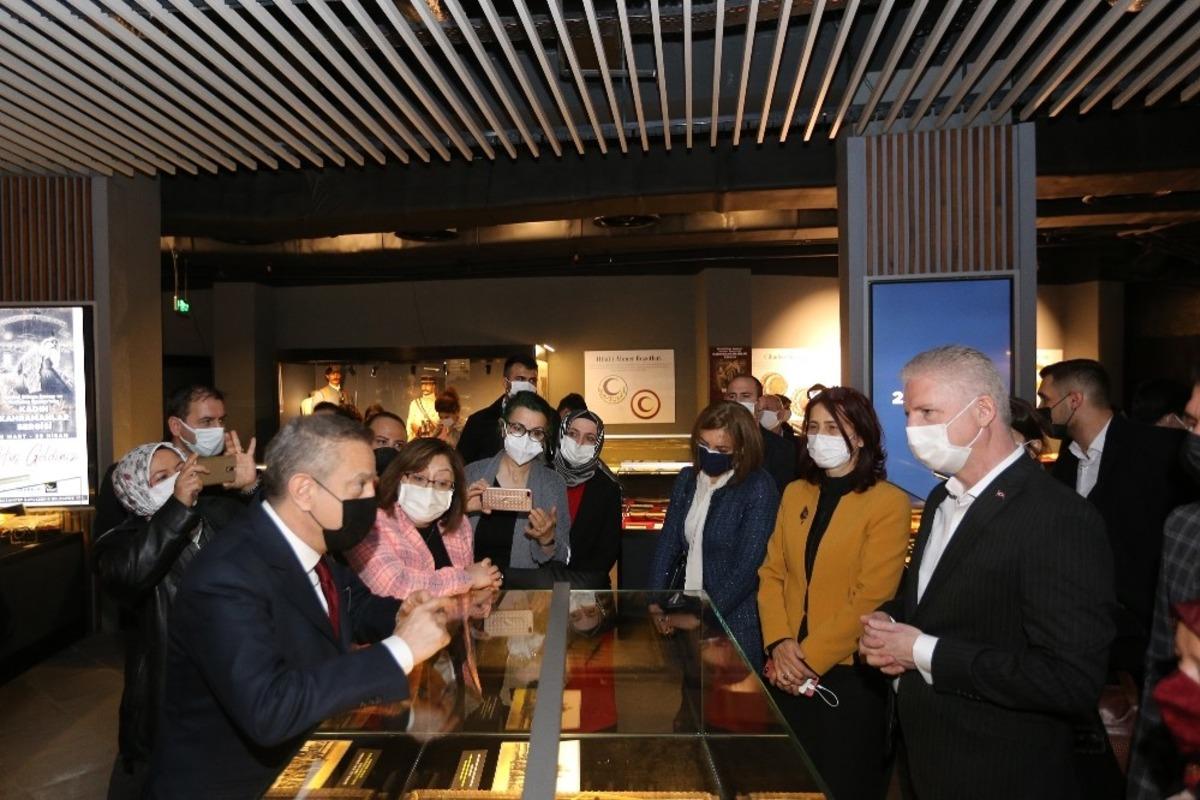 Kadın kahramanlar sergisi, T&uuml;rkiye&rsquo;de ilk kez Gaziantep&rsquo;te