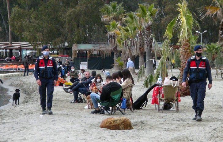 Kısıtlama kalktı, vatandaş sahillere akın etti G5