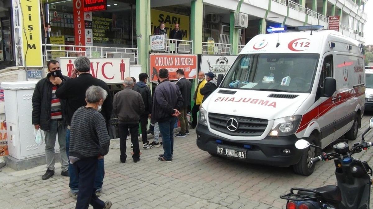 &Ccedil;alıştığı tuvalet &ouml;n&uuml;nde kalp krizi ge&ccedil;irip &ouml;ld&uuml;