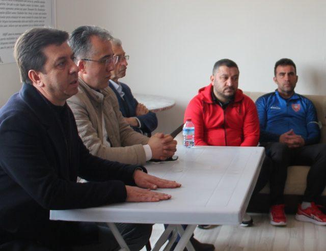 Nevşehir Belediye Başkanı Savran Nevşehir Belediyespor’u ziyaret etti