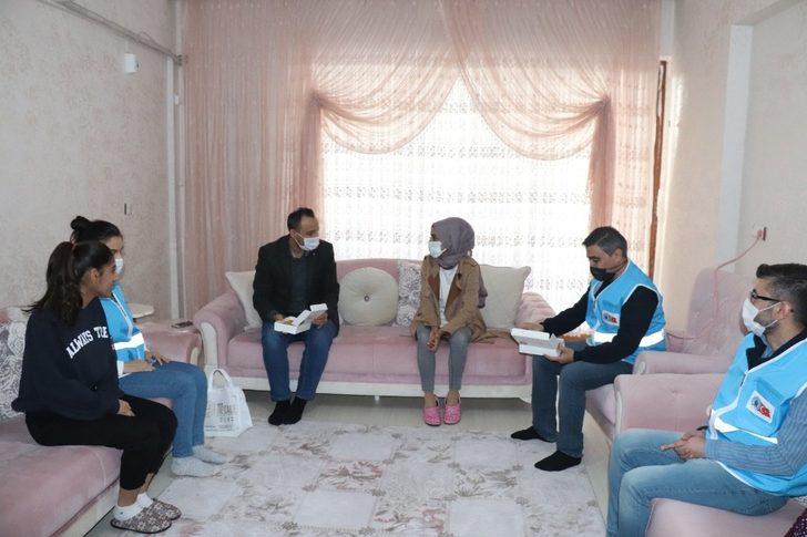 Siirt Belediyesinden çölyak hastalarına anlamlı ziyaret G1