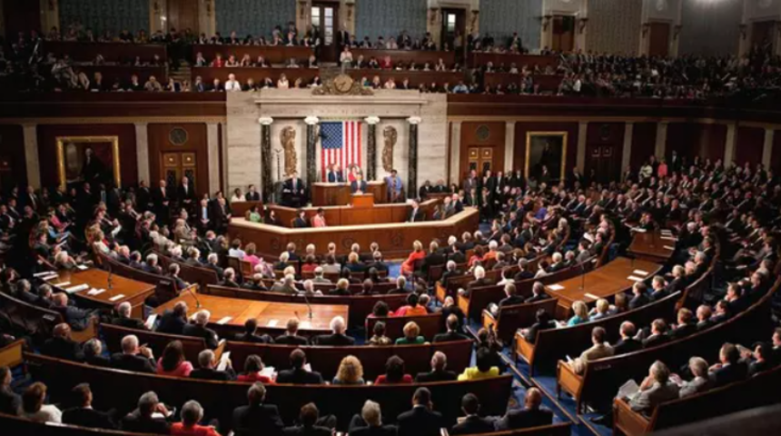 Joe Biden'ın 1,9 trilyon dolarlık ekonomik destek paketi Senato'da kabul edildi