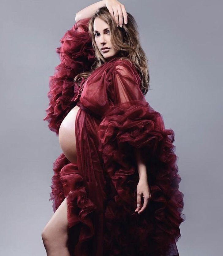 Meryem Uzerli doğum kilosundan çabuk kurtuldu bacak şov yaptı G1