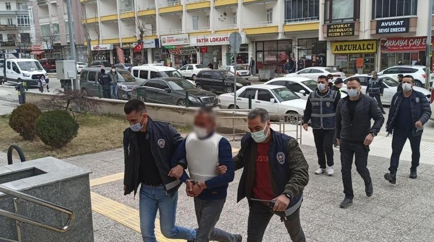 &Ccedil;orum&rsquo;daki cinayete 1 tutuklama