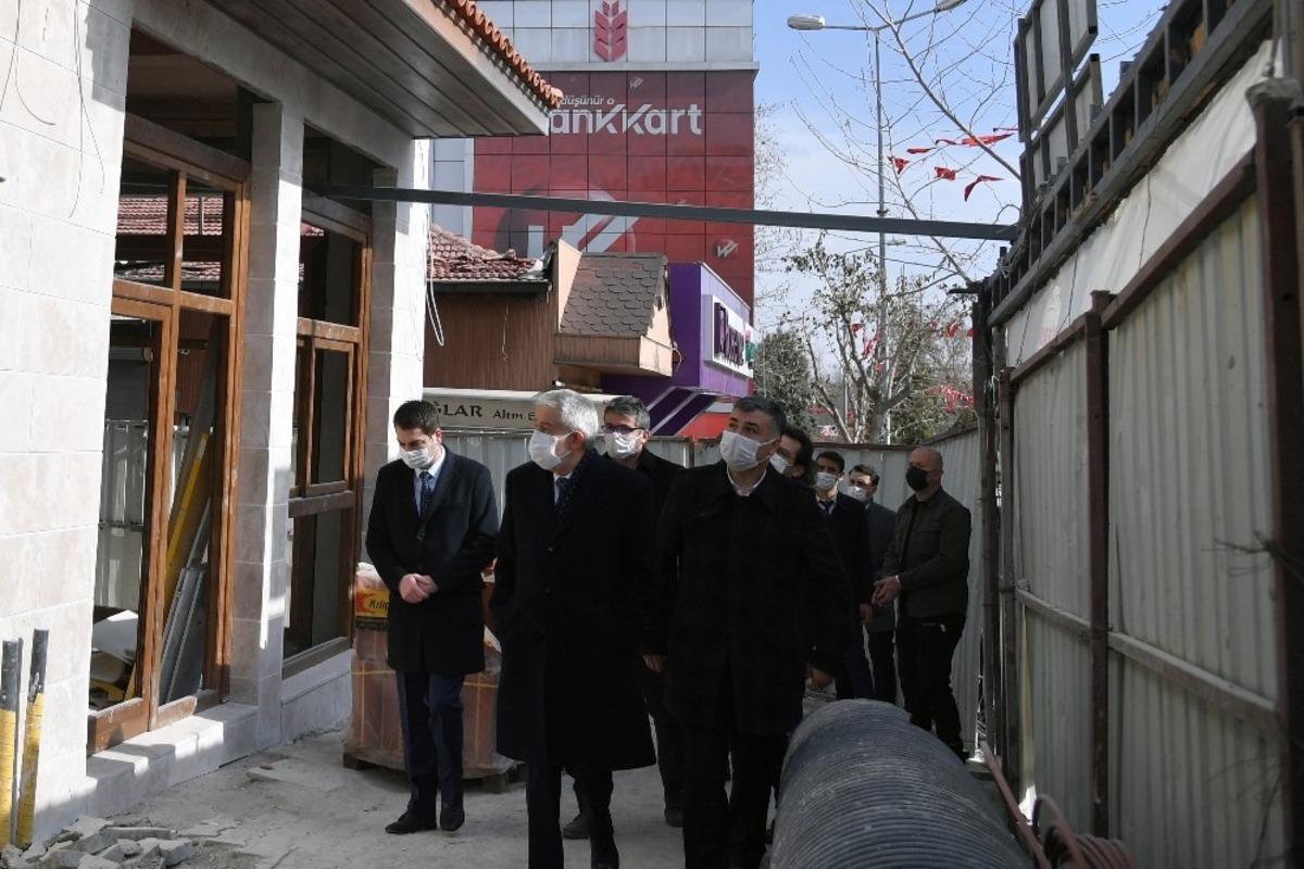 Isparta&rsquo;da Tarihi &Uuml;z&uuml;m &Ccedil;arşısı&rsquo;nın ilk adasının restorasyonunda sona gelindi