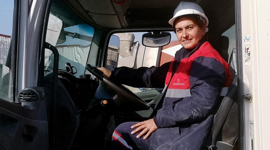 12 tonluk beton mikser kullanan Sevda: Bu meslek bana babamdan kaldı