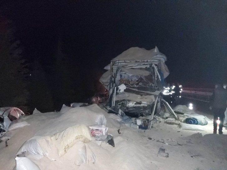 Eskişehir’de zincirleme trafik kazası: 1 ölü, 2 yaralı G4