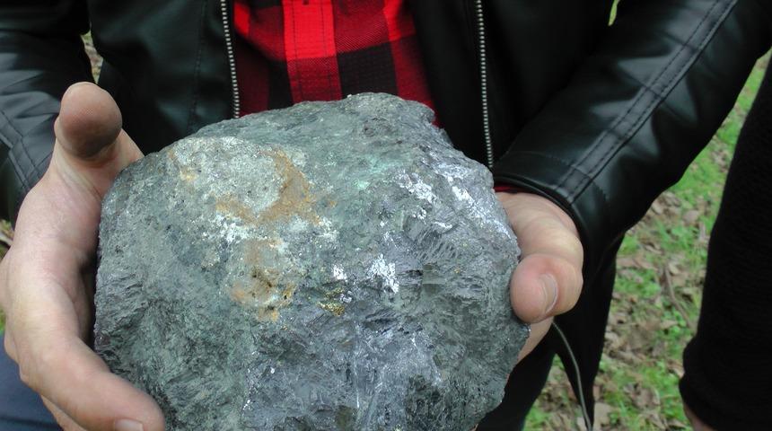 Düzce'de meteor heyecanı: Bulduğumuz yerden dumanlar çıkıyordu!