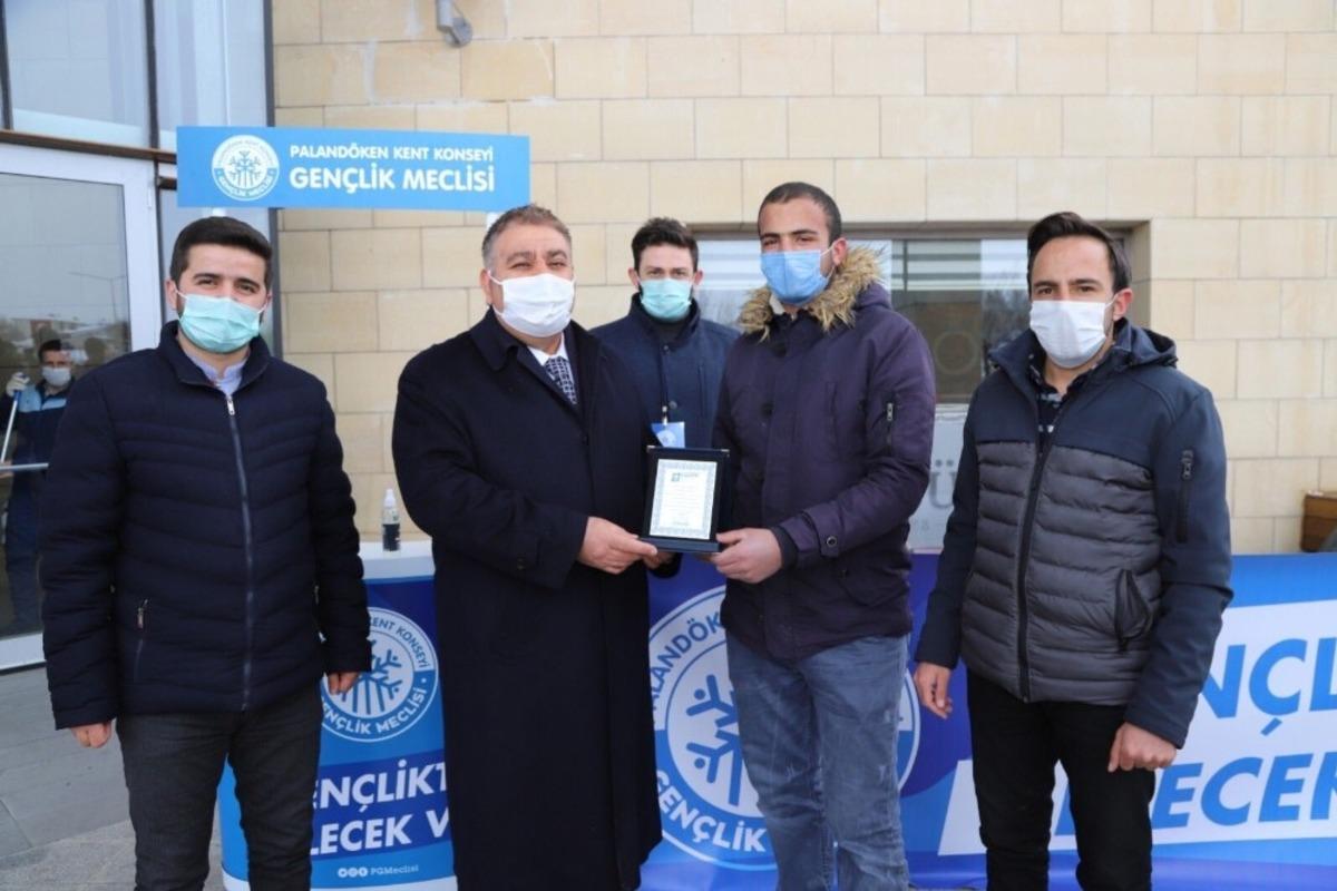 Paland&ouml;ken Belediyesi sigaraya savaş a&ccedil;tı