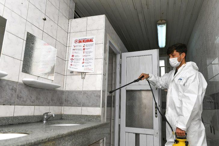 Esenyurt’ta okullar dezenfekte ediliyor G2