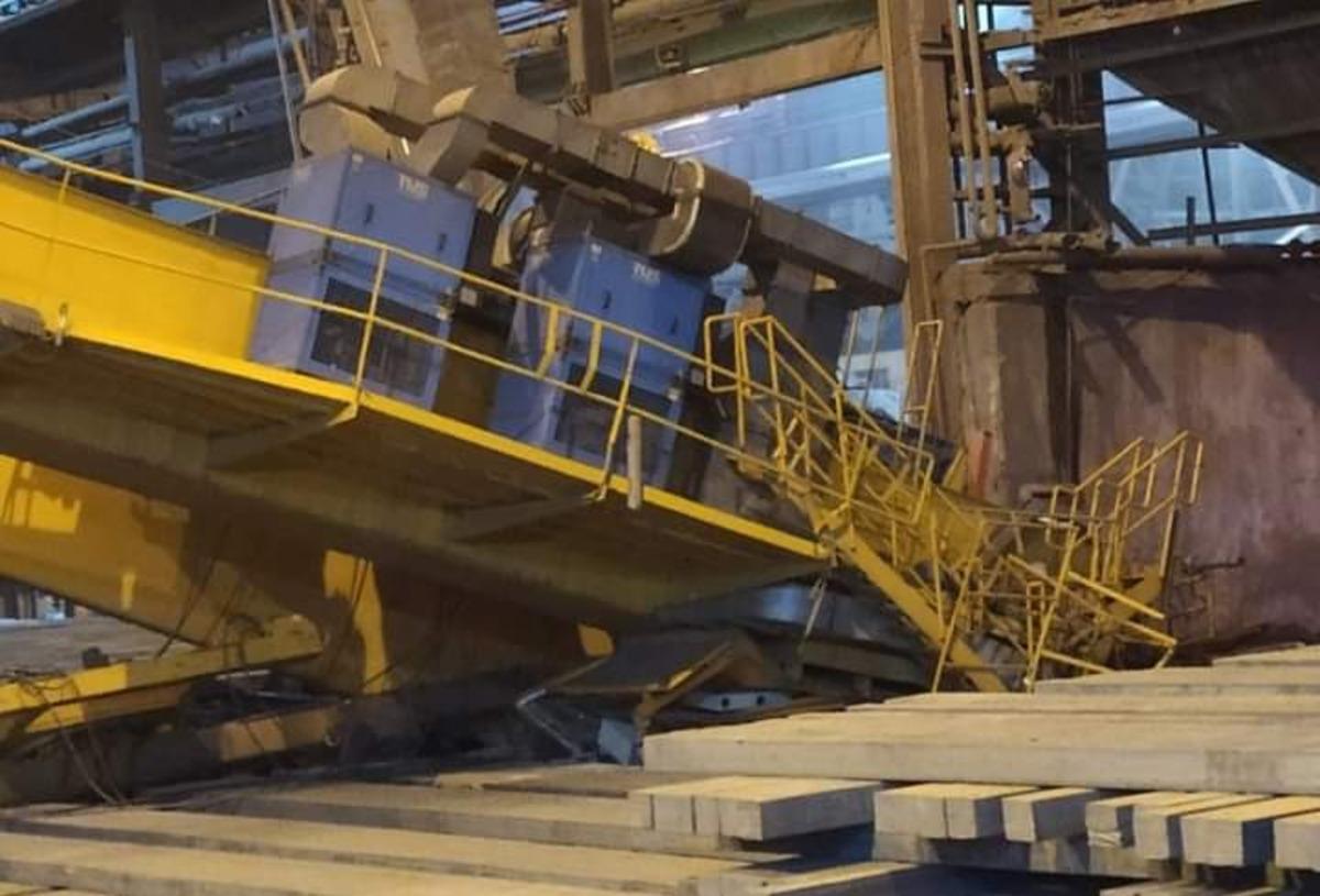 D&uuml;şen vin&ccedil; kabininin altında kalan iş&ccedil;i hayatını kaybetti