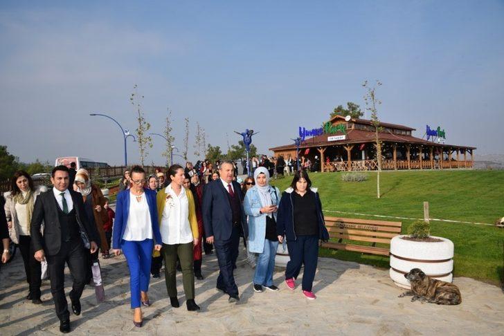 Yunusemre’de yönetime kadın dokunuşu G2