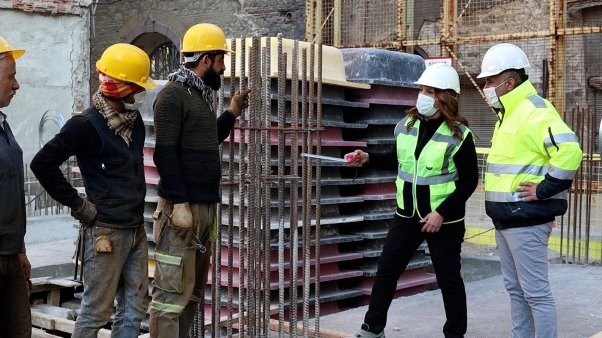 İZTO kadınlarından mesaj: &ldquo;Yery&uuml;z&uuml;n&uuml;n yarısıyız, biz başarırız&rdquo;